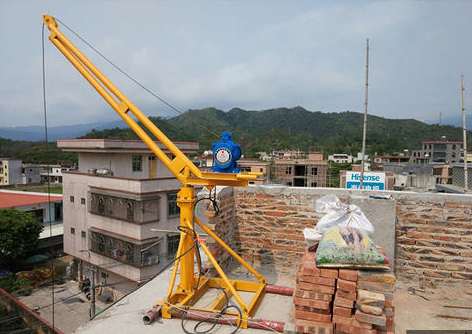 小吊機